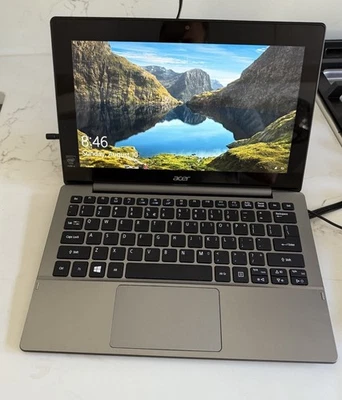 Acer Aspire Switch 11.6" Intel M 5Y10c 4GB RAM 128GB SSD Win 10  - Image 1 of 4