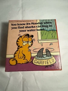 Garfield Puzzle Complete 100 Piece Jigsaw 1978 Vintage Monday Sharks - Picture 1 of 6