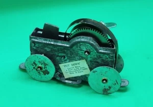 PUT DOWN Aufziehgetriebemotor Vintage 1950er rollendes Metallspielzeug Teil Japan EUC  - Bild 1 von 7