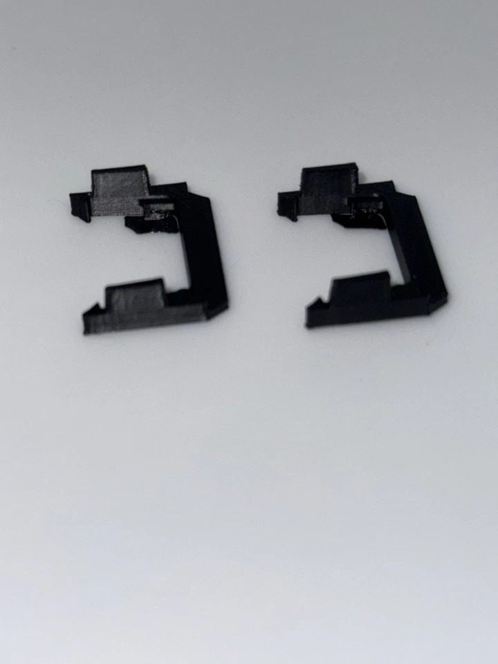 1:87 HO Scale Rivarossi Berkshire, Hudson Motor Mount Replacement Clip - Image 1 of 4