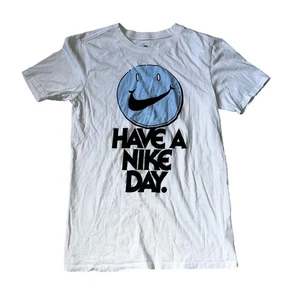 Nike Boy's SM "Have A Nike Day" Athletic Cut Graphic T-shirt - Picture 1 of 4