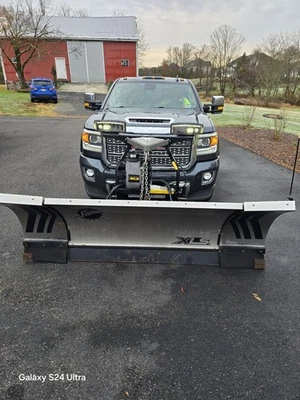 GMC Sierra 3500 K3500 2018 Denali Foto 1 de 4