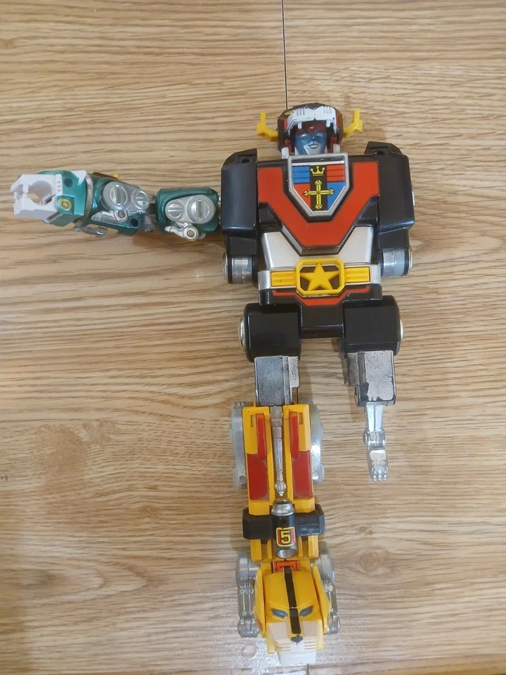 ¡Vintage! Voltron Matchbox 1981 diecast GB-36 falta brazo y pierna  Foto 1 de 3