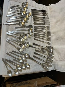 48 Pc Complete Set HOLMES & EDWARDS SILVERPLATE Flatware Guest of Honor Nice - Picture 1 of 12