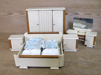 Puppenstube Puppenstubenmöbel Eppendorf Bett Nachtschränkchen 1950 Keiderschrank • 58€