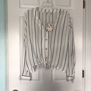 PINK ROSE Womens L Ivy/Jade Long Sleeve Button Up Blouse Tie Front NWT - Picture 1 of 12