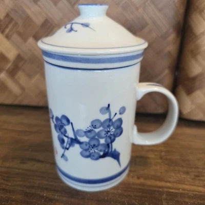 Infusor e filtro de xícara de chá de porcelana design asiático azul e branco 3 peças - Imagem 1 de 4