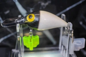 Fishing Pre-Rapala Storm Wiggle Wart Lure Crankbait BLACK WHITE V89 NO STAMP - Picture 1 of 4