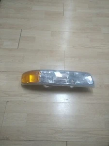 GM 1999-2002 Chevrolet Turn Signal Housing   - Picture 1 of 5