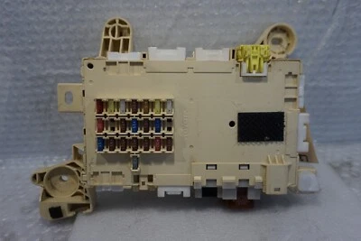 2004 LEXUS LS430 乘客右侧 DASH CABIN 保险丝盒模块 BCM 82730-50140 — 第 1/2 张图片