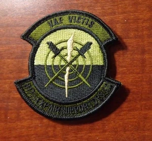 USAF PATCH, 877TH EXPEDITIONARY AIR SUPPORT OPERATIONS SQN. ,W/ANELLO GANCIO - Foto 1 di 1
