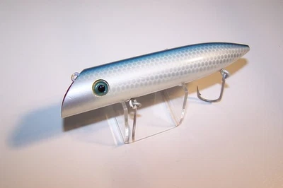 Enchufe/repintado de salmón Arlington en base plateada escala azul/Tomic o Kansas City Foto 1 de 4