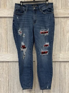 Women’s Jeans Size 14W Judy Blue -Blue Skinny Stretch Red Buffalo Plaid Patch - Picture 1 of 6