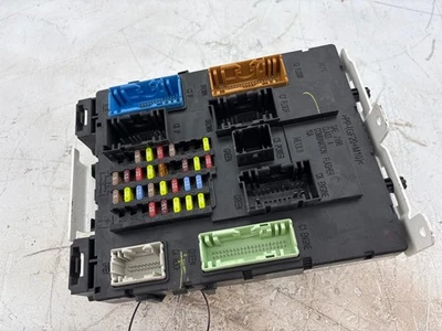 Ford Focus 2012-2013 caja de fusibles y relés panel de bloque de conexiones GV6Z-14A068-XM Foto 1 de 4
