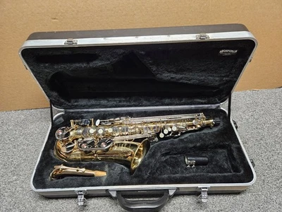 Saxofón alto Selmer Liberty LAS100 usado con estuche rígido Foto 1 de 4