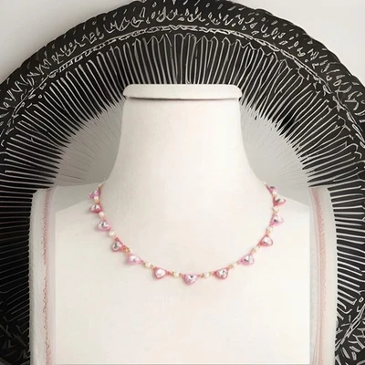 Collar Betsey Johnson Esmalte Rosa y Malva Corazón Cristal Imitación Perla Nuevo con Etiquetas Foto 1 de 4