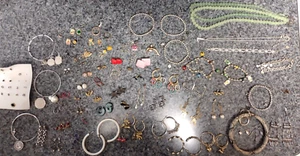 Vintage Jewelry Lot 48 pairs of earrings, 12 braclets, 10 charms,+ more, 1 pound - Picture 1 of 10