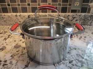 David Burke 4 qt Pot with Strainer Gourmet Pro Heavy Stainless Cooking w/Lid - Picture 1 of 4
