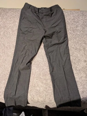 Pantalones de vestir a rayas negras y grises Armani Collezioni 40R 31 para hombre Foto 1 de 4