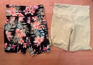 OLD NAVY 2 Girl Biker Shorts Size 14/16 Black Floral Neon Yellow Side Bows F4 - Picture 1 of 4