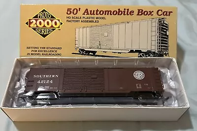 Proto 2000 HO Scale 50’ Steel-Sheathed Automobile Double Door Box Car (SOU)42124 - Image 1 of 4