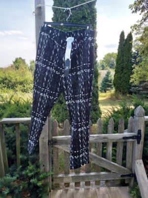 Pantalones de pierna elásticos ajustados blancos y negros a cuadros Joseph Ribkoff talla grande 20 Foto 1 de 4