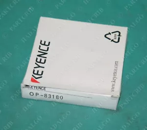 Keyence, OP-83180, Gruppo Staffa di Montaggio Sensore J Tenda Luminosa Rotante NUOVO - Foto 1 di 3