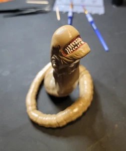 Alien Chestburster Prop 1:1 Scale Model Kit Prop Cosplay - Picture 1 of 8