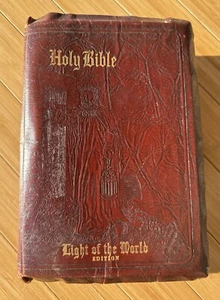 Holy Bible Light Of The World Edition 1954 King James Version Vintage World Pub. - Picture 1 of 10