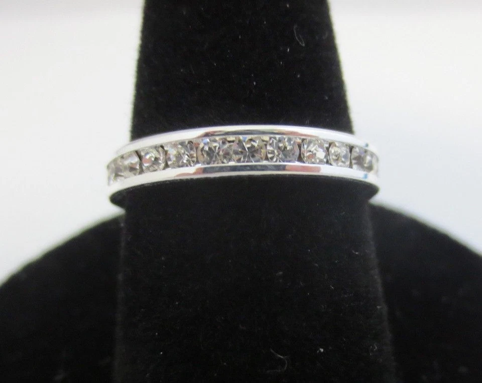 3 毫米纯银镀层可堆叠 4 月水晶透明永恒戒指 5 码 — 第 1/1 张图片