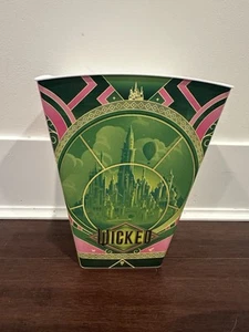 Cubo de palomitas de plástico oficial Wicked Elphaba Universal City Studios raro - Imagen 1 de 6