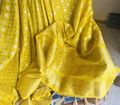 Sari semi seda nuevo Foto 1 de 4