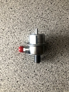 Fuel Injection Pressure Regulator 0280160738, Ferrari 348, Brand new 3,8 bar - Picture 1 of 2