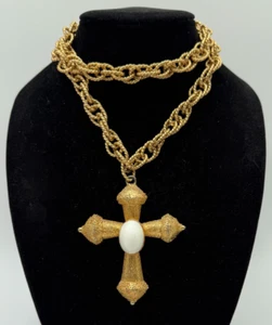 Vtg Large FLORENZA Cross Pendant White Oval Cabochon Textured Gold Tone - Picture 1 of 12