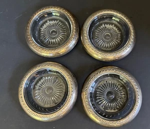 Set of 4 Silverplate Glass Starburst Coasters Ashtrays 4” MCM - Picture 1 of 4