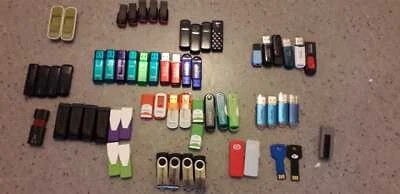 Clé usb 16GO 2.0 de différentes marques - Photo 1/4