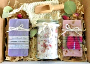 GIFT Box Bath Care Lavender Rose Hamper Soap Salts Spa Set Birthday Him Her - Picture 1 of 5