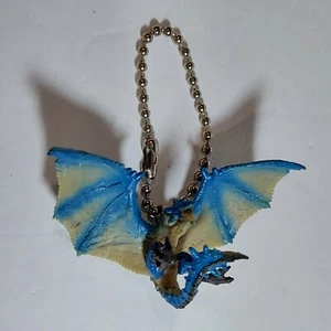 Monster Hunter 7-Eleven 1.5" Azure Rathalos Mini Correa Figura Llavero Completo - Imagen 1 de 2