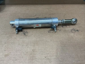 Dayton 6W106 Pneumatikzylinder - Bild 1 von 1