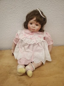Muñeca de porcelana 16" "Hayley" colección Hamilton: Christine Orange, diseñadora - Imagen 1 de 8