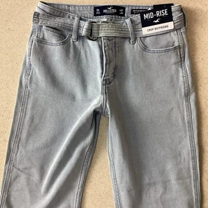 BNWT LADIES HOLLISTER MID RISE CROP BOYFRIEND BLUE JEANS SIZE 8 W27 L24 (415E) - Picture 1 of 9