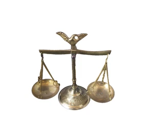 Vintage Hand Made Miniature Brass Blance Desk Decoration - Picture 1 of 7