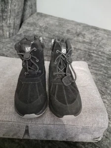 UGG KIDS TURLOCK WP BLACK BOOTS SIZE: 3K STYLE: 1103505K (w14) US1 - Picture 1 of 8