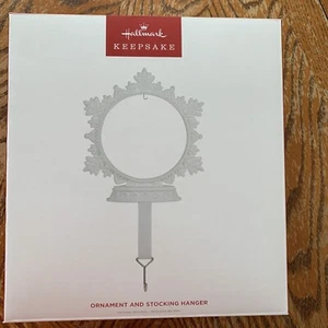 Hallmark Keepsake 2022, Snowflake Ornament and Stocking Hanger - Picture 1 of 2