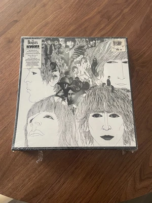 The Beatles - Revolver Super Deluxe Vinyl Box Set 4 LP + 7” & Book - Brand New! - Image 1 of 2