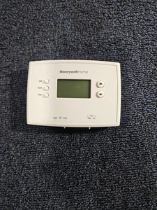TESTED Honeywell 5-2 Day Programmable Thermostat w/ Backlight RTH2300B1038 - Picture 1 of 9