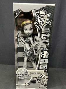 Muñeca Monster High Skull Shores Frankie Stein hija de Frankenstein - Imagen 1 de 18