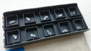 10 Iscar Selbstgriff Hartmetall Trennspitzen GFL 1.2JS-10D IC328 (1,6 mm Teil gfn) - Bild 1 von 2