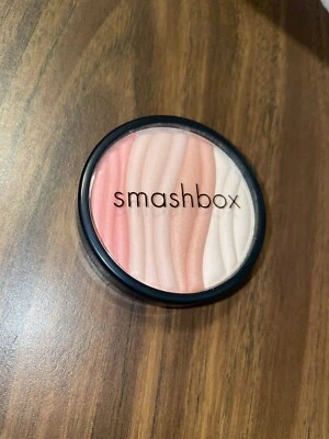 SMASHBOX Soft Lights ILLUMINATE 0.39 oz/11.3g Quad Blush Highlighter RARE NOS - Image 1 of 3