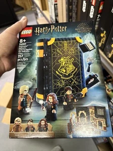 LEGO Harry Potter: Momento Hogwarts: Clase de Defensa (76397) - Imagen 1 de 1